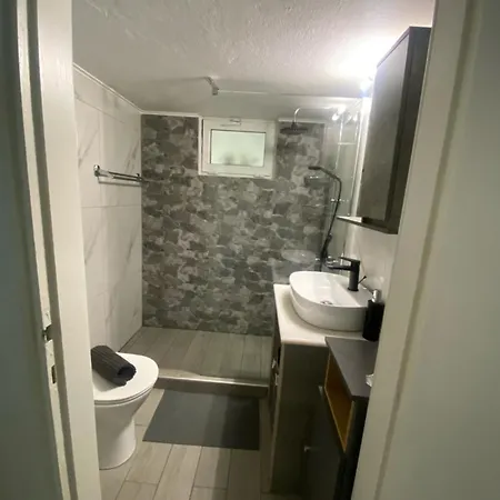 Facilis Vector House * Kavala