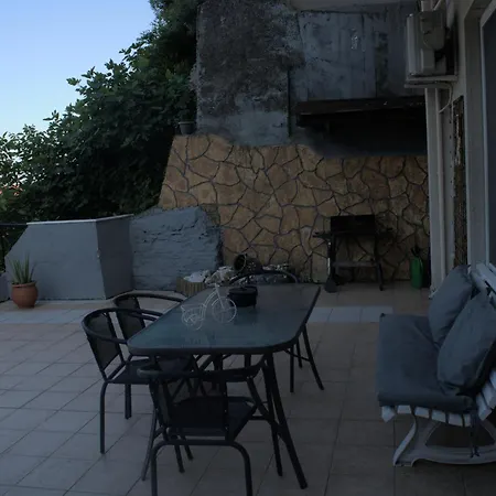 Facilis Vector House * Kawala